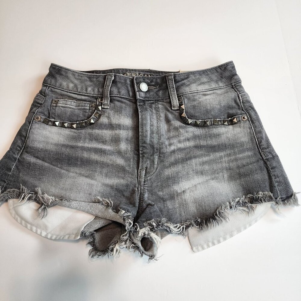 American Eagle sz 2  vintage high rise festival shorts studs on pocket